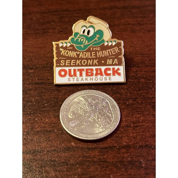 Outback Steakhouse Seekonk Massachusetts The “Konk”adile Hunter Lapel Hat Pin - Picture 2 of 3